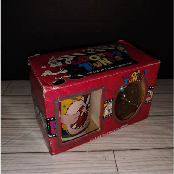 Vintage 1996 Looney Tunes Taz Coffee Tea Mug & Christmas Ornament Collectible - Picture 1 of 7